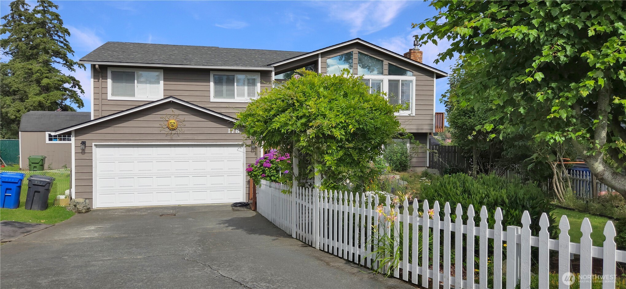 178 NW Captain Ct Unit  Oak Harbor WA 98277