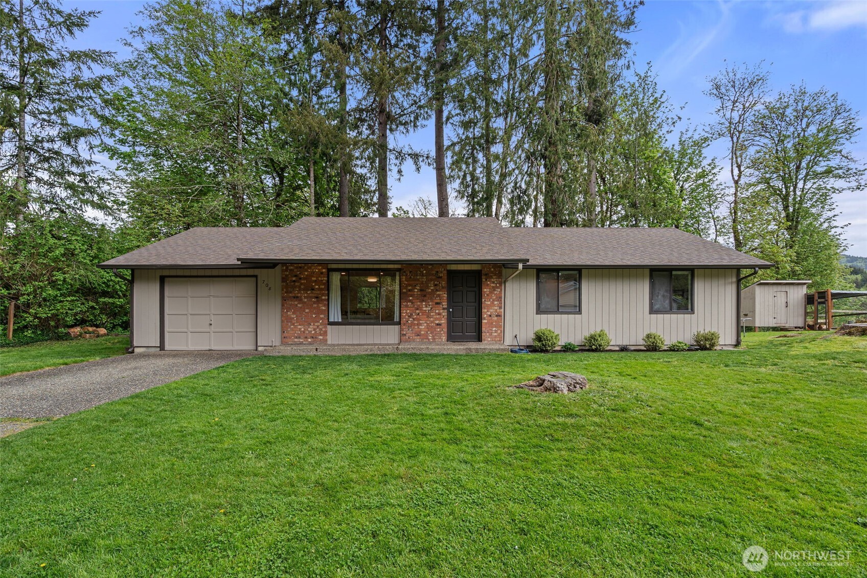708 NE Eaton Ct Castle Rock WA 98611