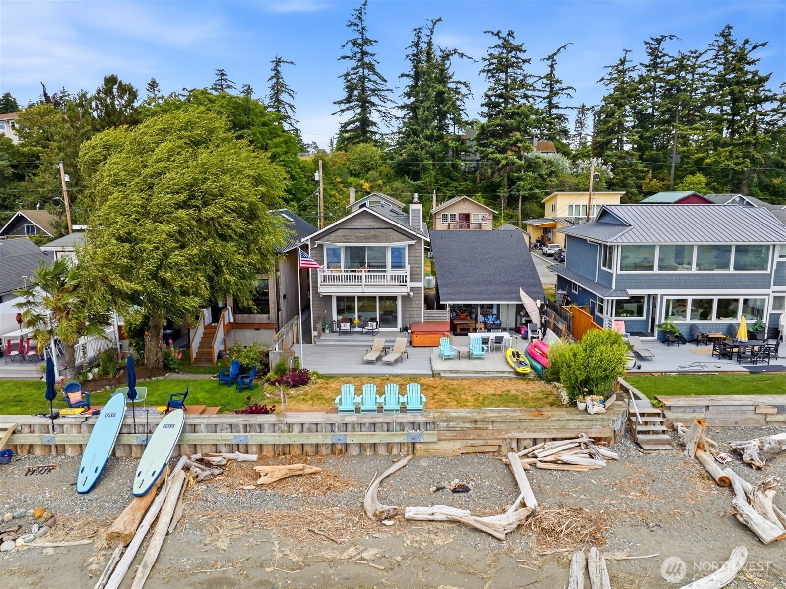 868 + 872 Juniper Pointe Ln Camano Island WA 98282