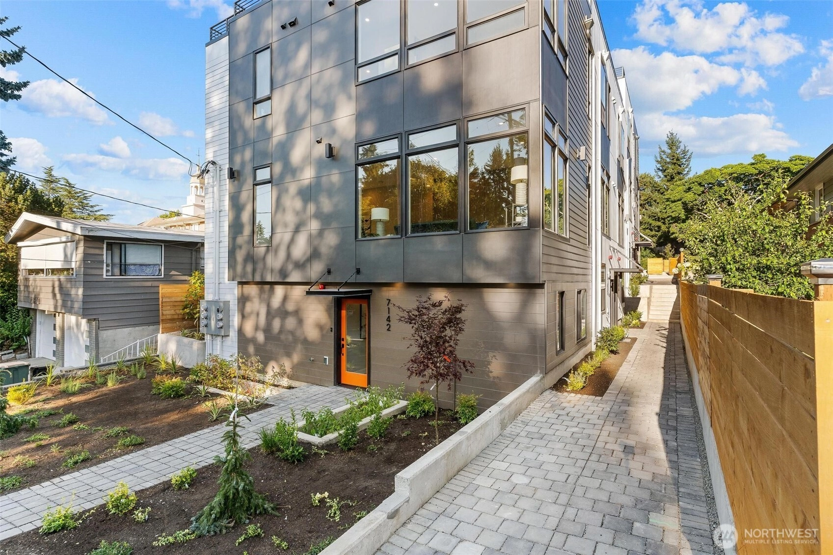 7148 47th Ave SW Seattle WA 98136