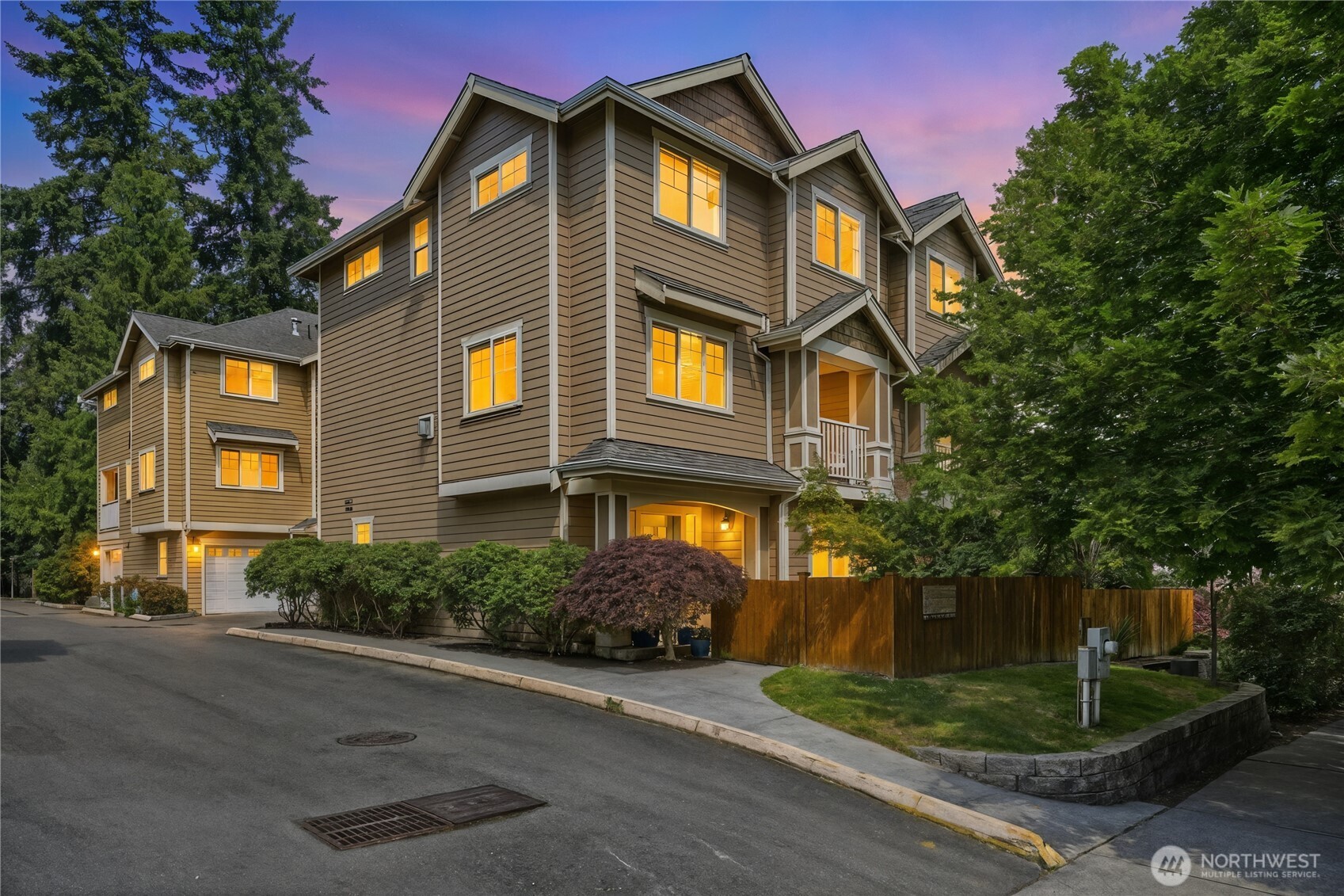 21410 50th Ave W Unit 2 Unit 2 Mountlake Terrace WA 98043