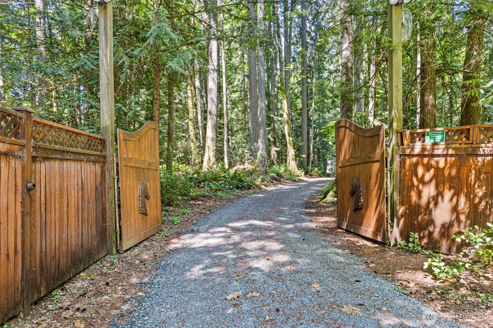 2015 290th Ave NE Carnation WA 98014