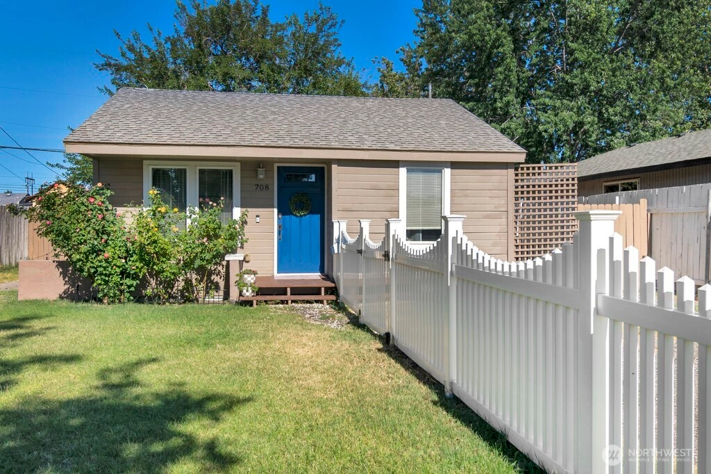 708 Sanford Ave Richland WA 99352