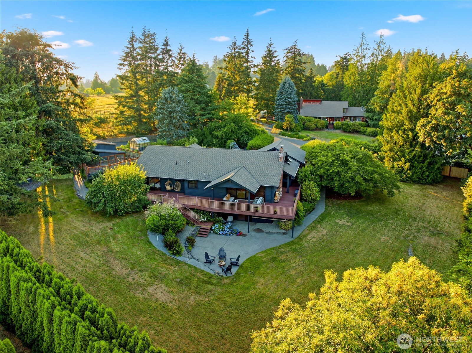 25615 SE 396th St Enumclaw WA 98022
