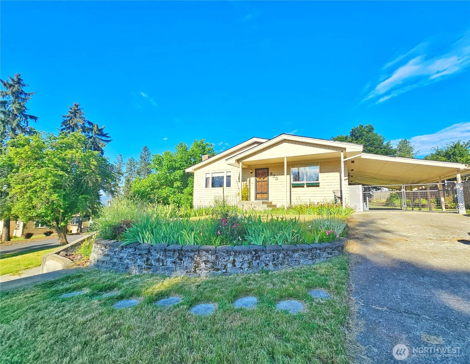 825 N Jefferson Colville WA 99114