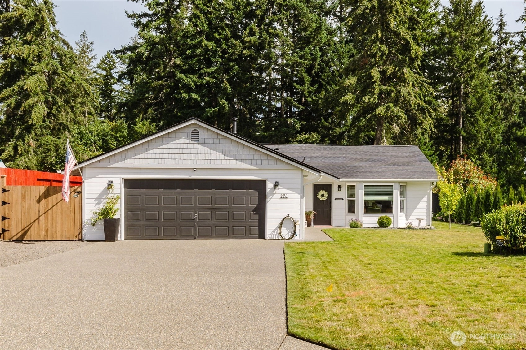 171 E Skylark Ct Allyn WA 98524