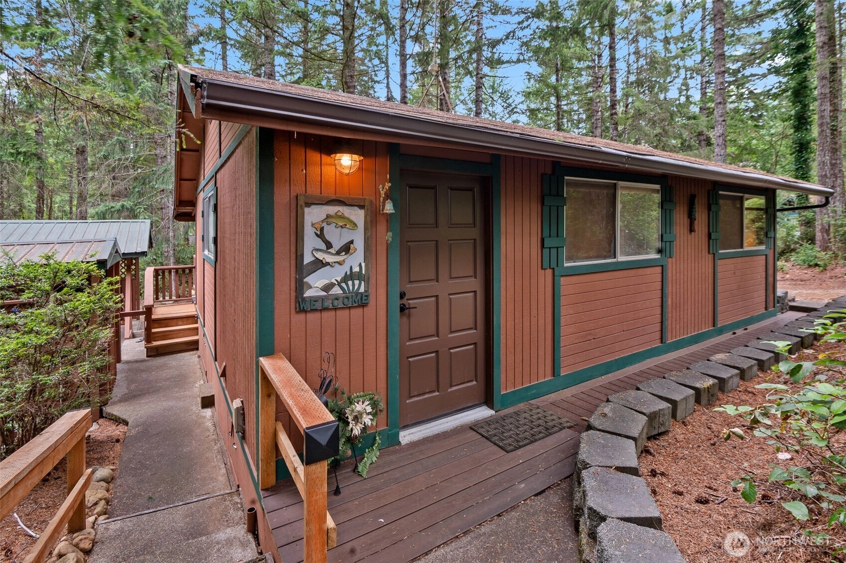 870 N Colony Surf Dr Lilliwaup WA 98555