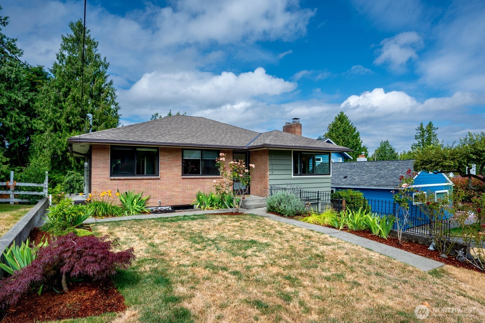 9823 41st Ave SW Seattle WA 98136
