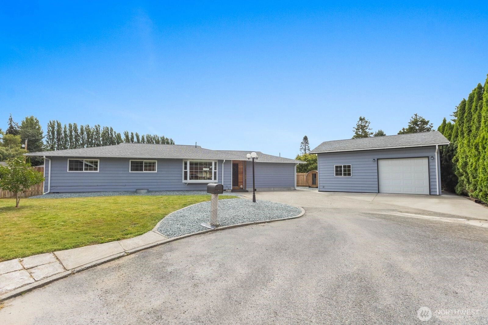 18376 Myrtle Dr Burlington WA 98233
