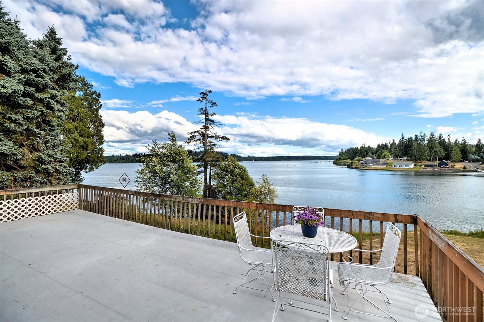 220 SE Sells Dr Shelton WA 98584