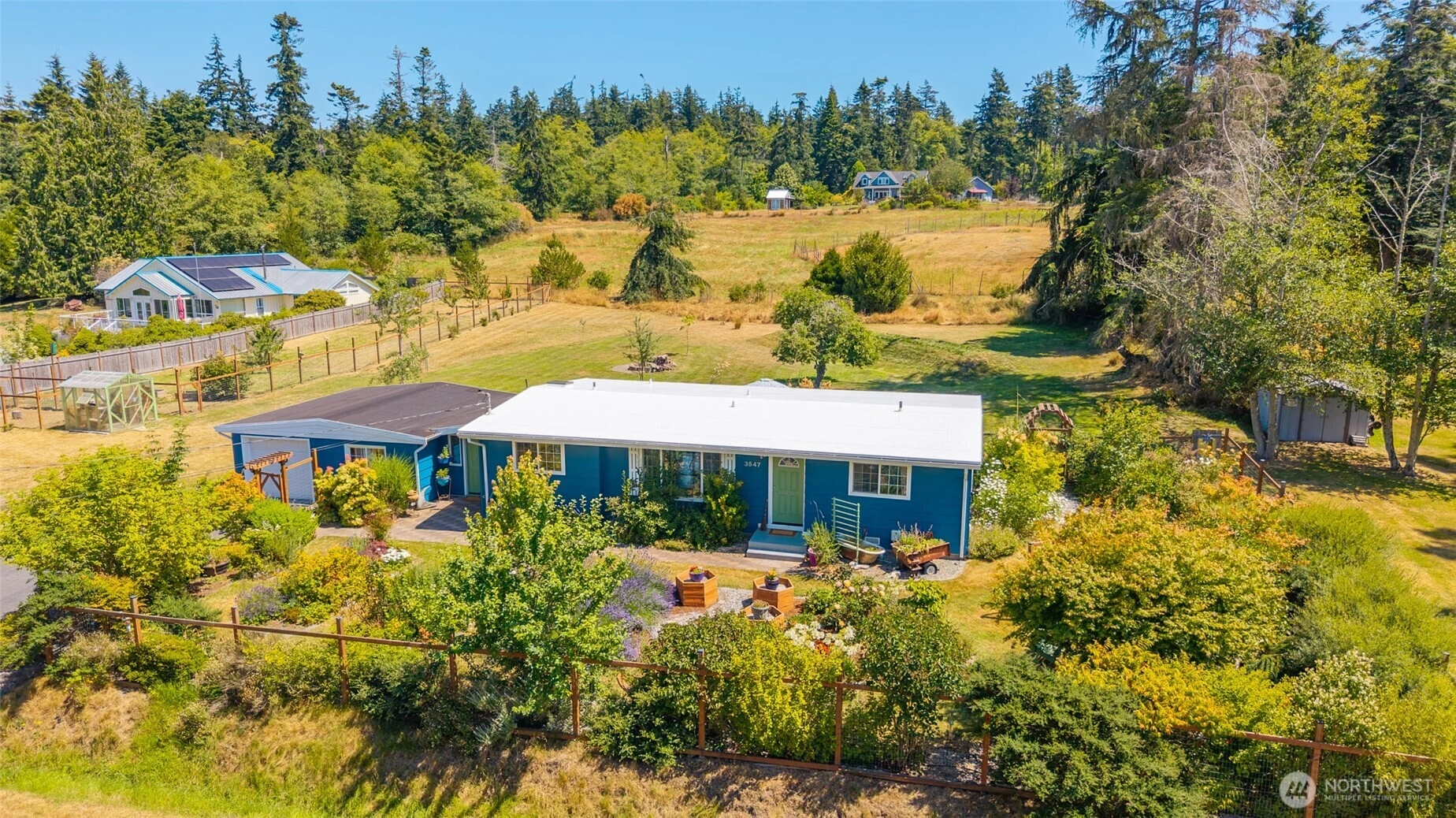 3547 Smugglers Cove Rd Greenbank WA 98253
