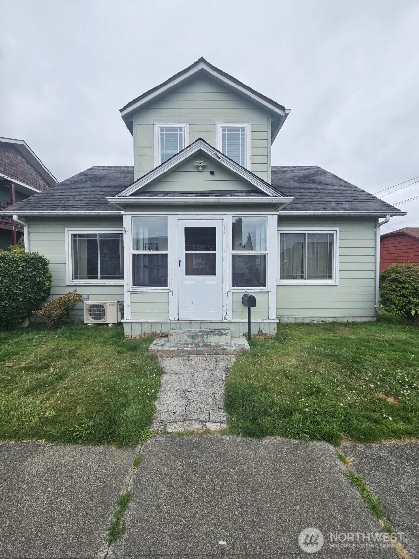 512 N Michigan St Aberdeen WA 98520
