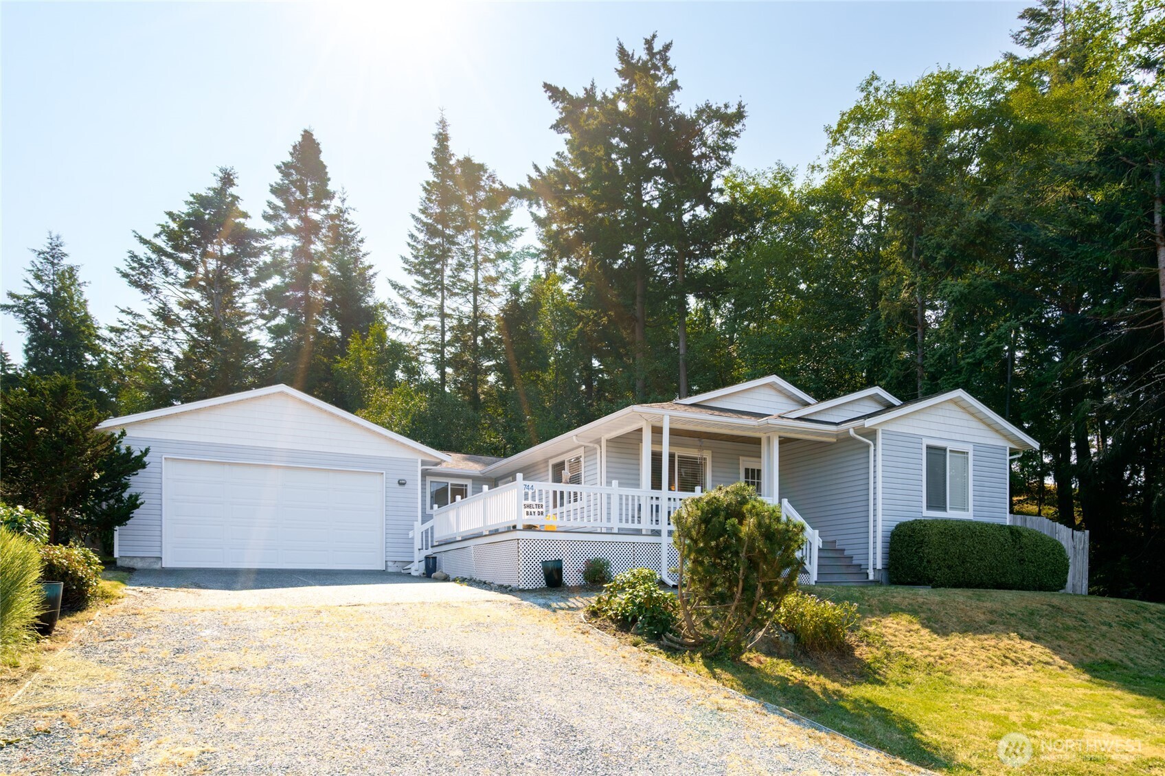 744 Shelter Bay Dr Unit  La Conner WA 98257