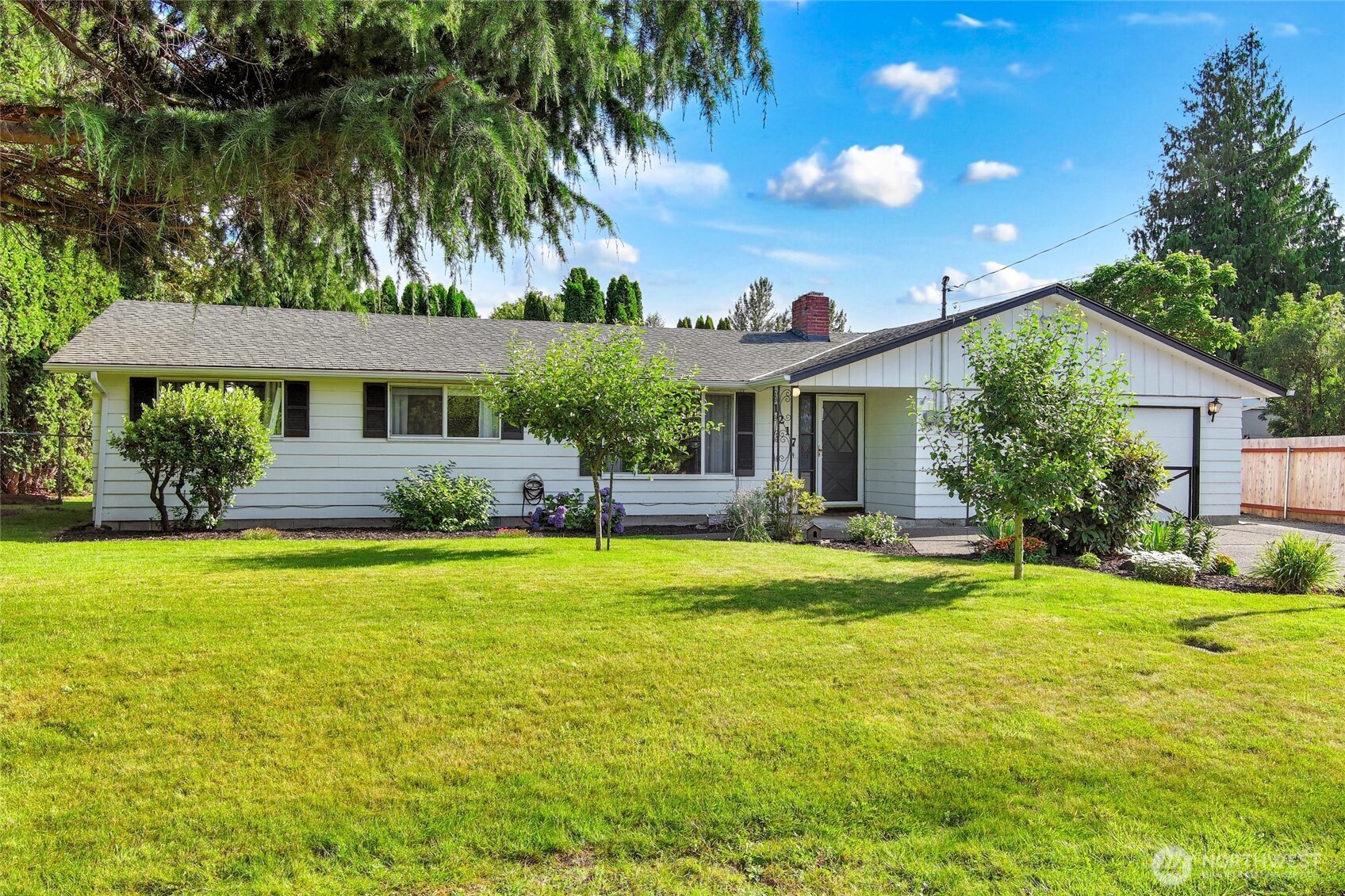 1217 S Walnut St Burlington WA 98233