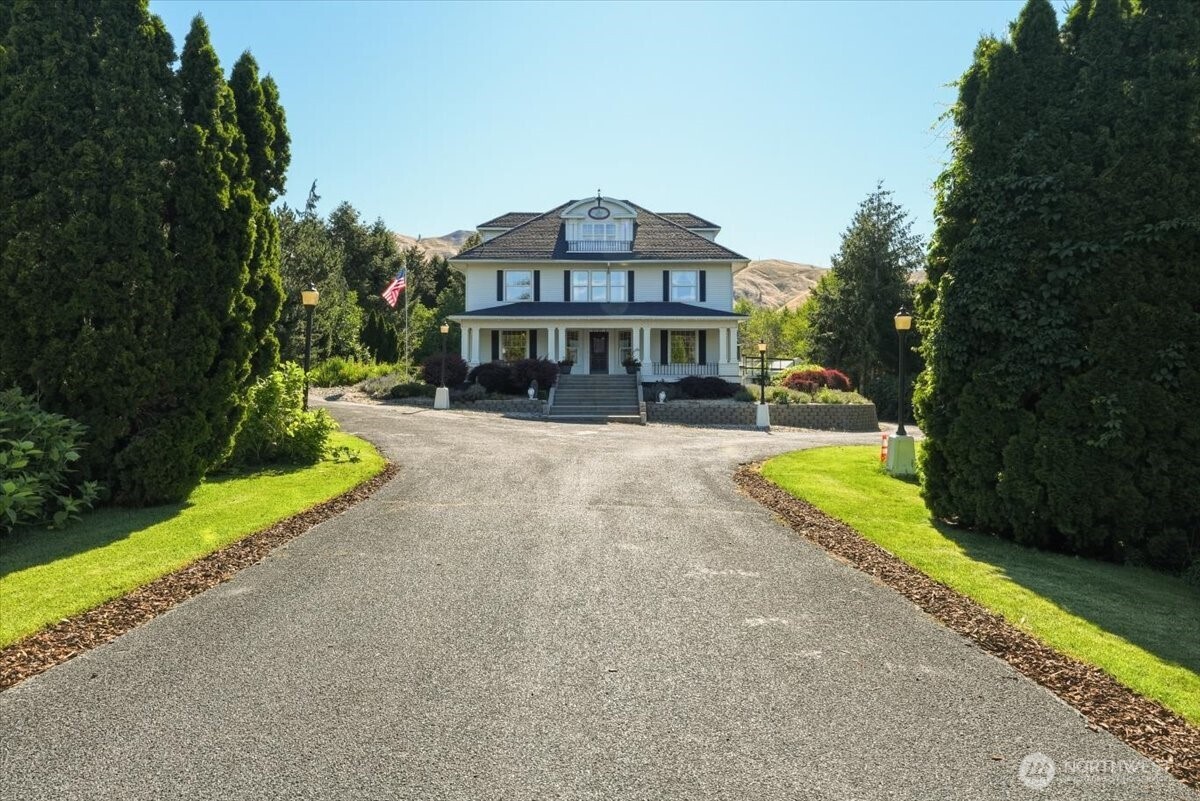 5397 Hughes Rd Cashmere WA 98815