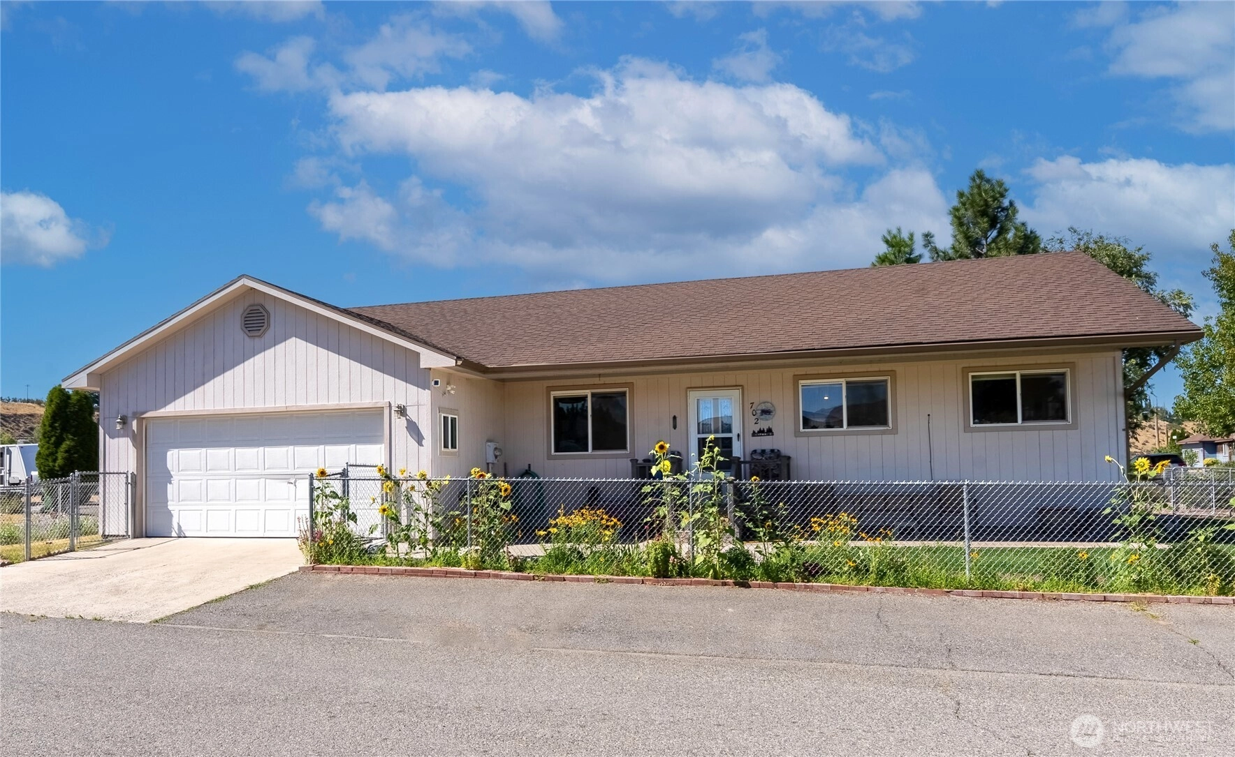 702 Shady Lane Unit  Omak WA 98841