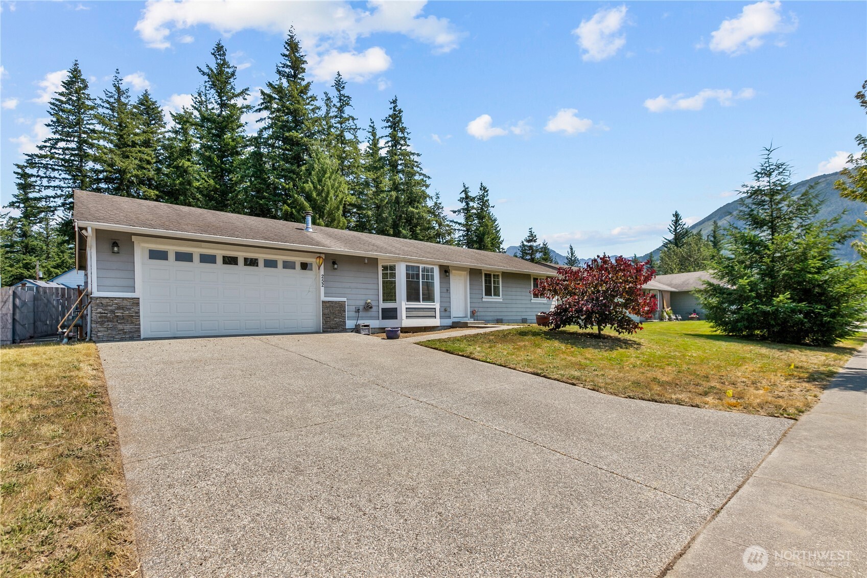 252 19th St Gold Bar WA 98251