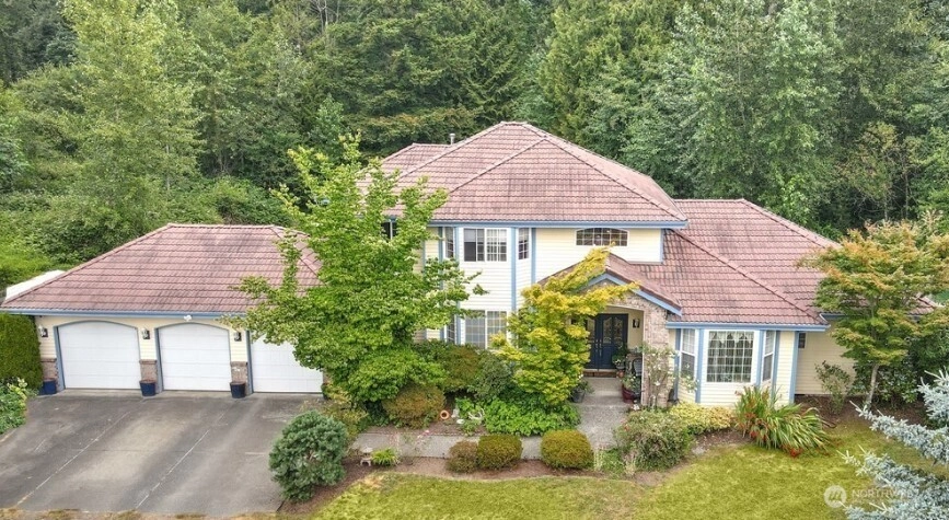26028 204th Ave SE Covington WA 98042