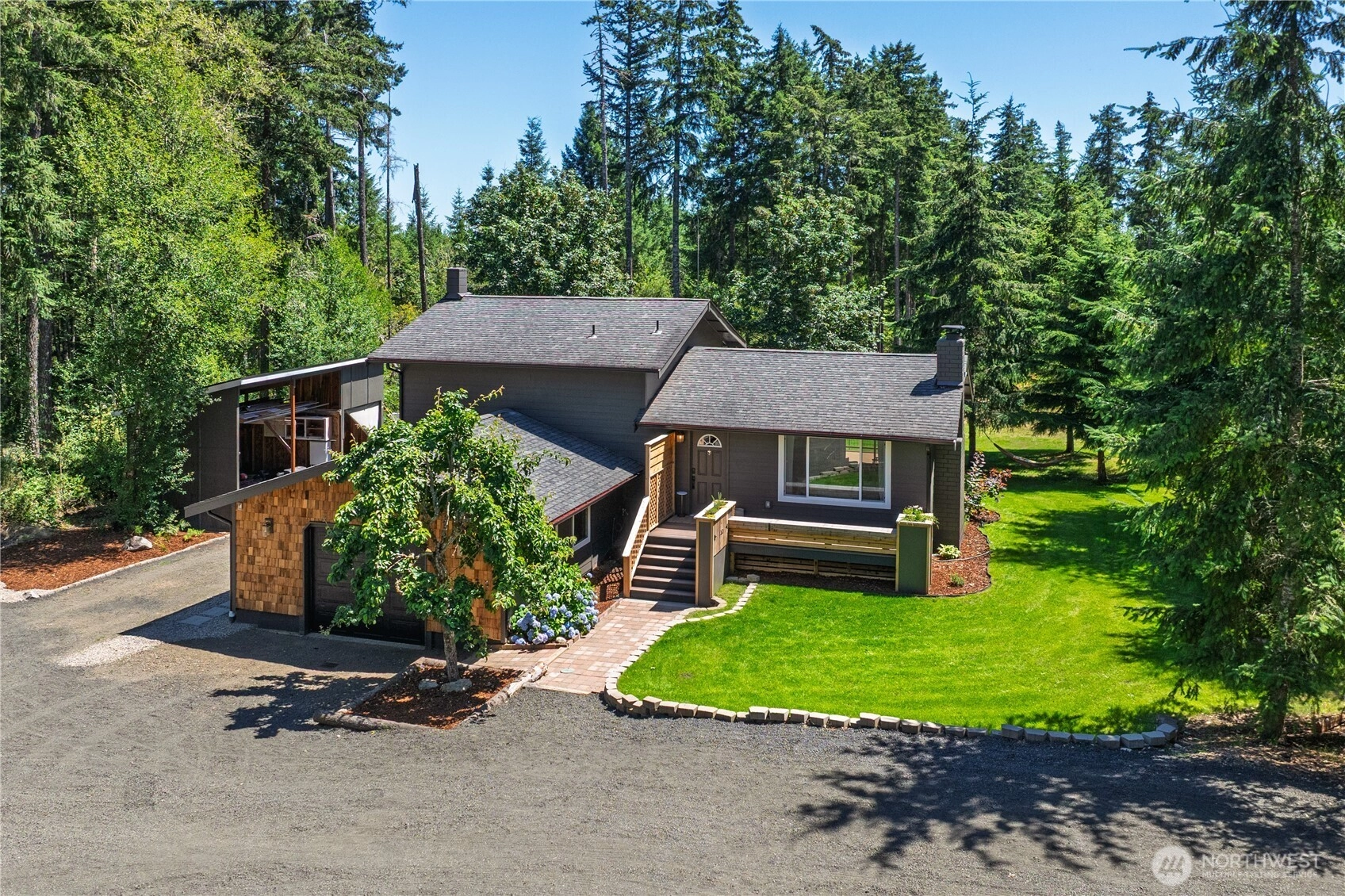 680 E Krabbenhoft Rd Grapeview WA 98546