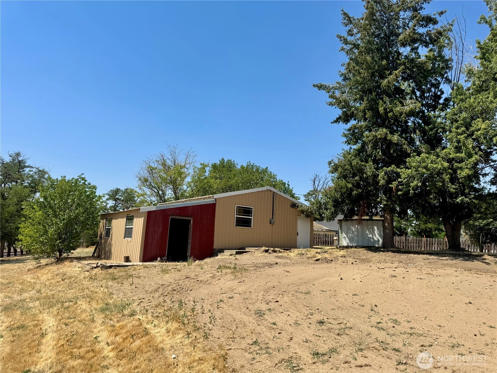 316 E 2nd St Prescott WA 99348