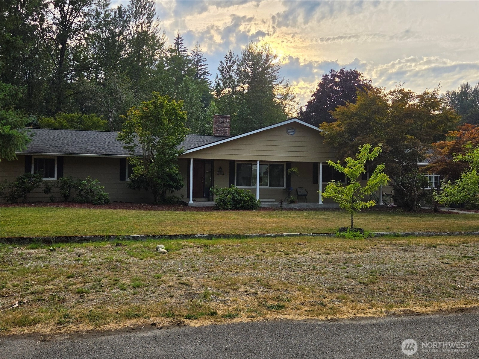 425 Commercial Ave Darrington WA 98241
