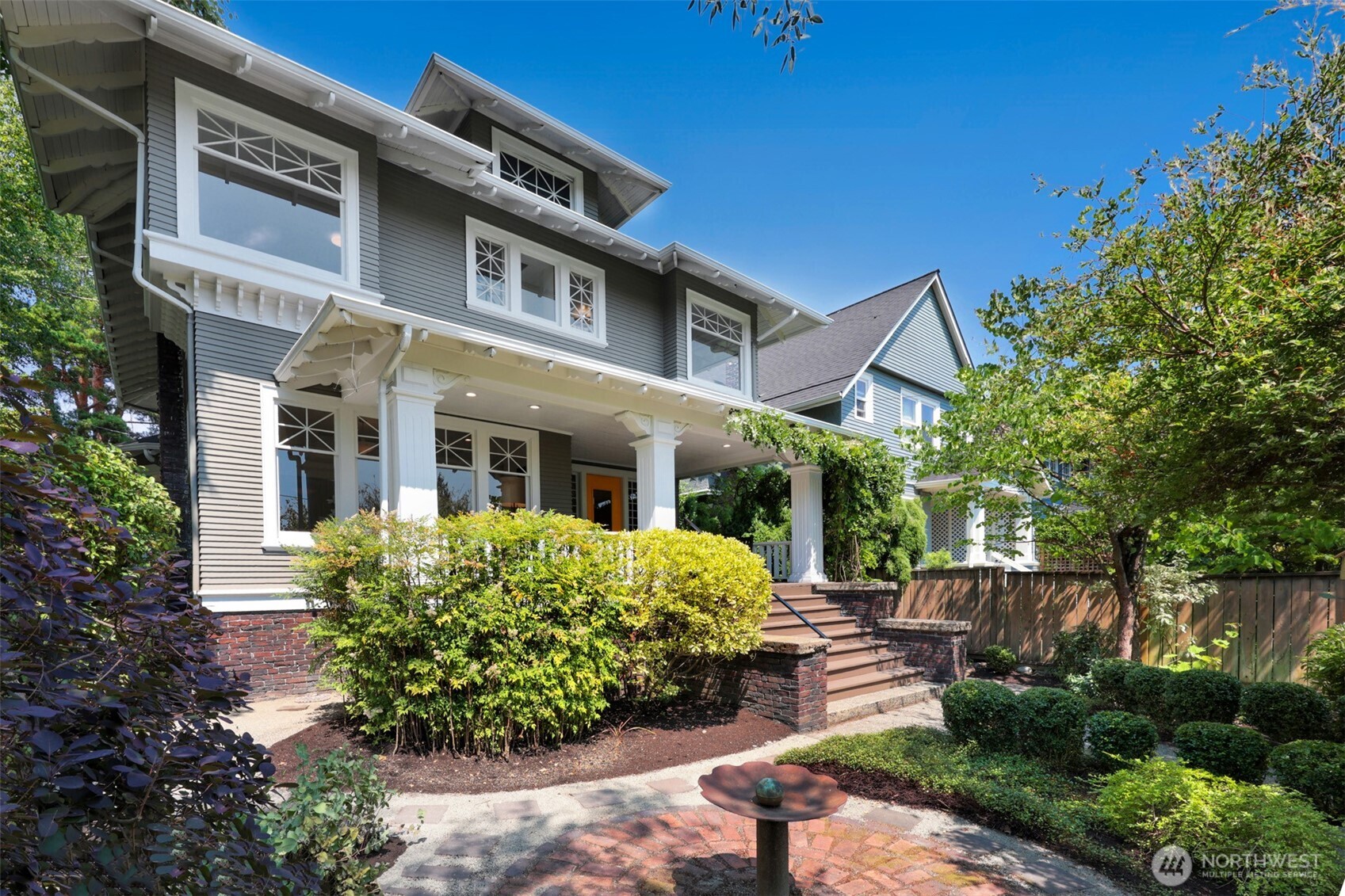 2202 N 41st St Unit  Seattle WA 98103