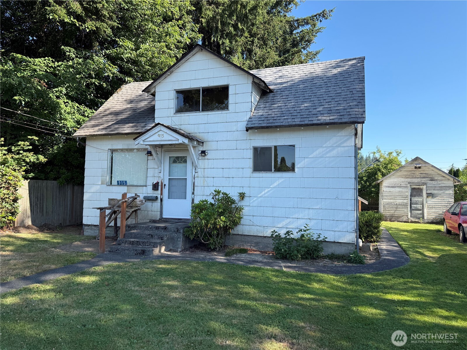 915 Greenleaf Ave Burlington WA 98233