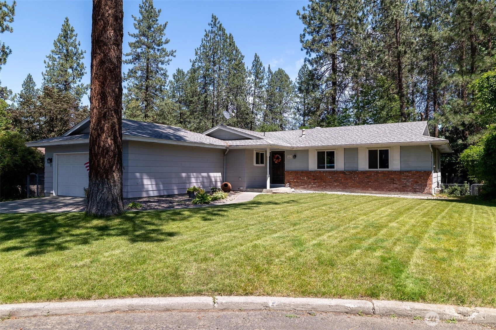 5211 W Myrtlewood Ct Spokane WA 99208
