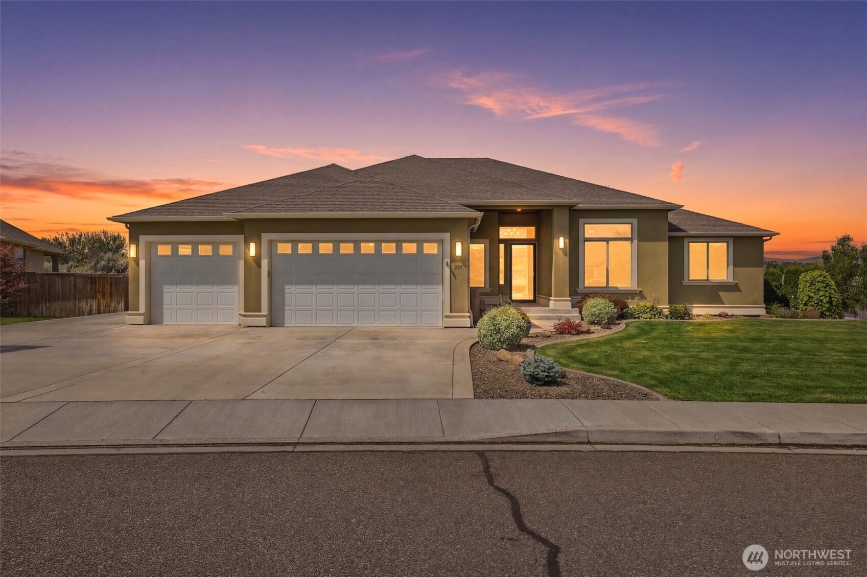 751 Meadows Dr S Unit  Richland WA 99352