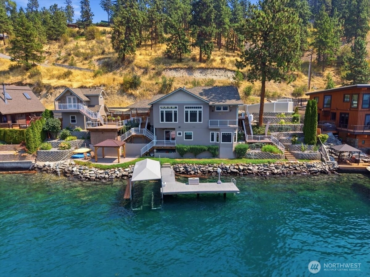 15 Helios Hills Ln Unit  Manson WA 98831