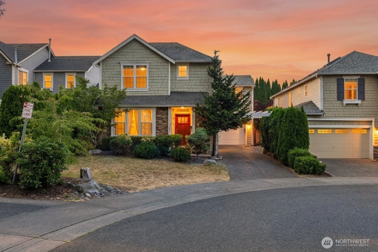 17252 NE 119th Way Unit  Redmond WA 98052