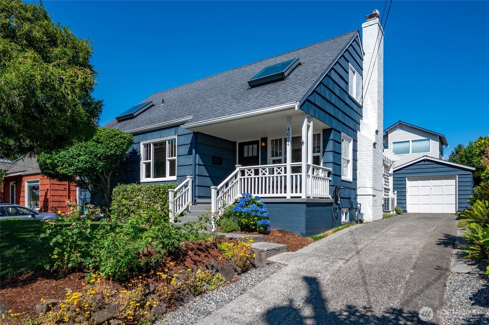 4024 55th Ave SW Unit  Seattle WA 98116