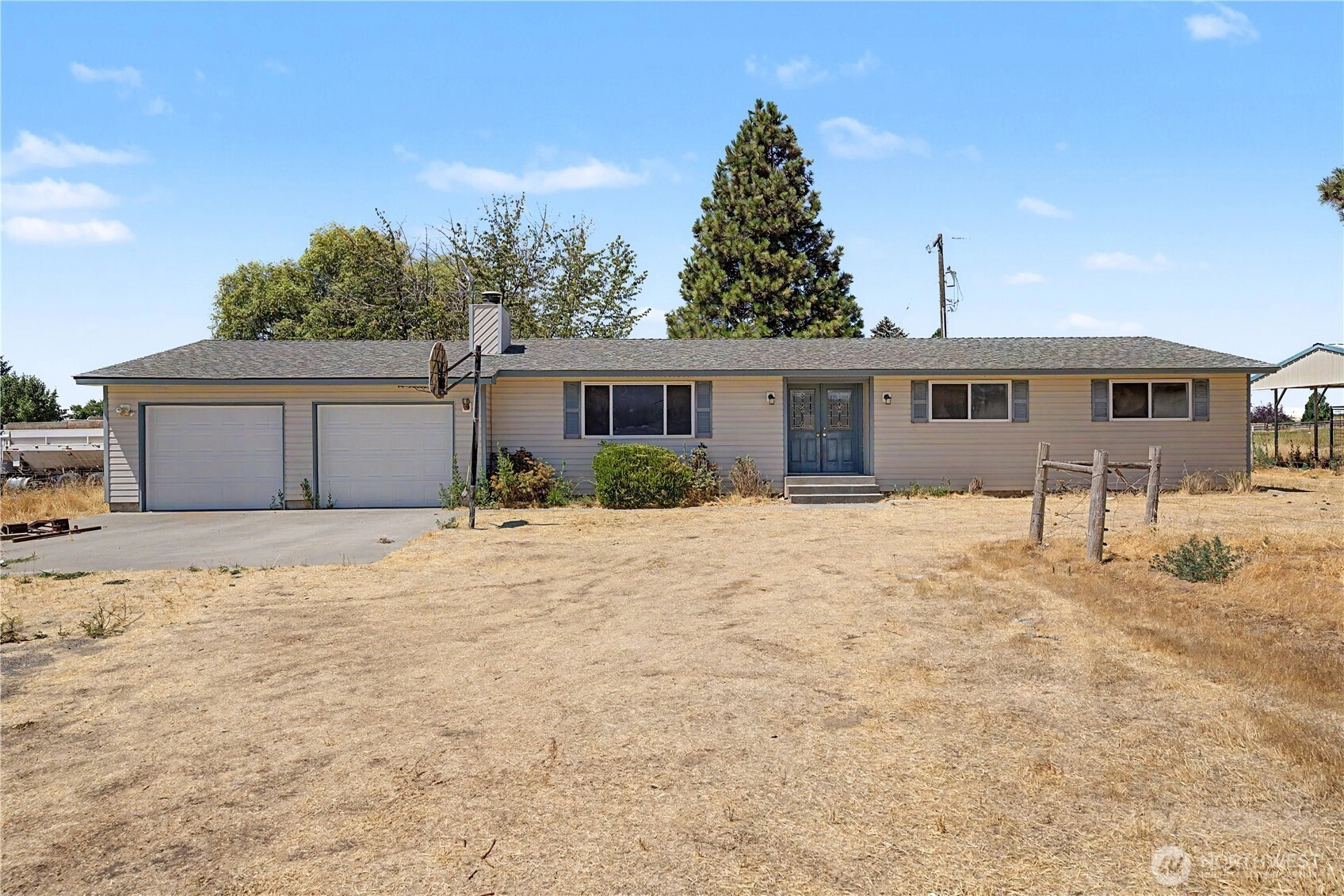 2027 W Atkinson Rd Othello WA 99344