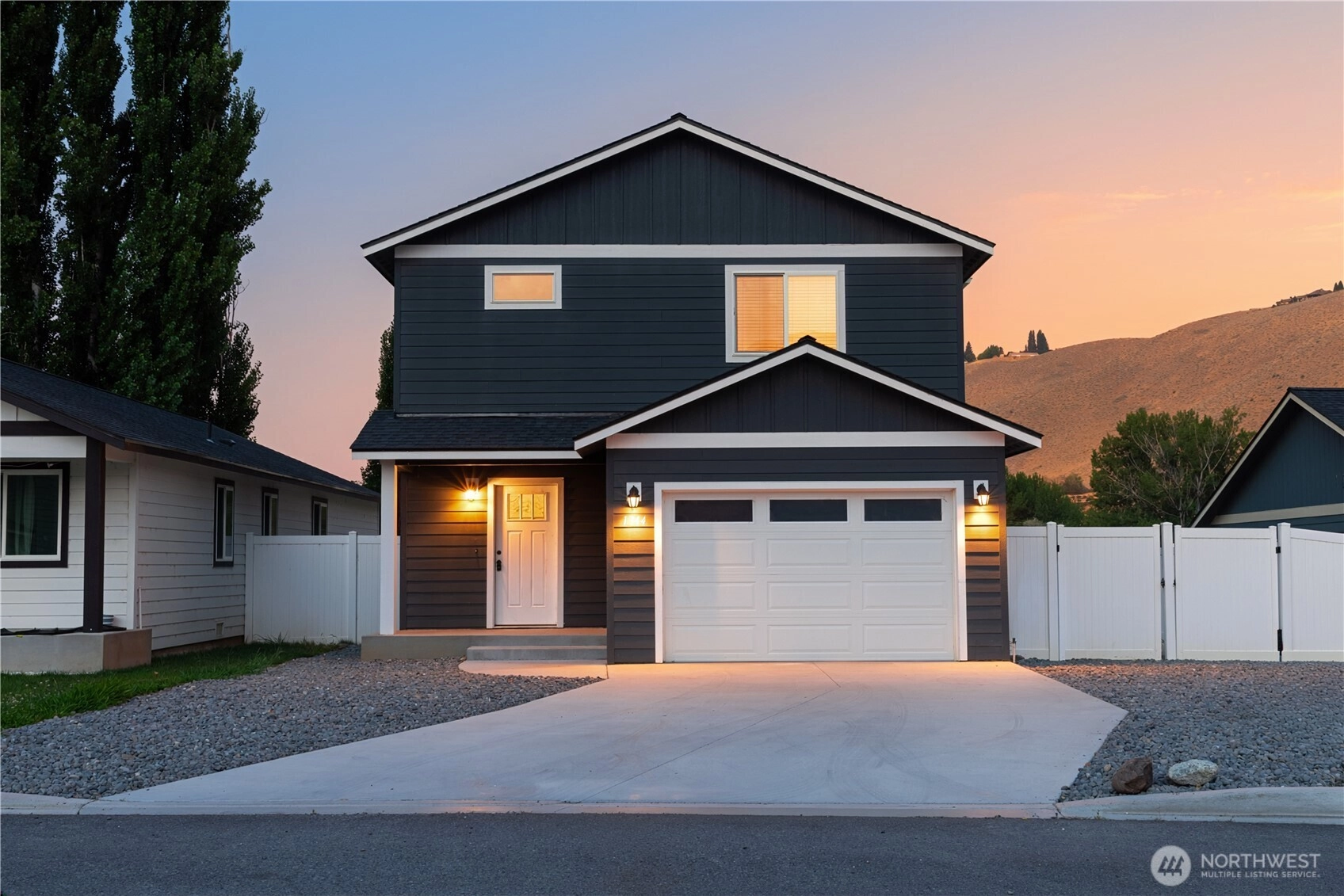 1344 Theo Way Unit  Rock Island WA 98850