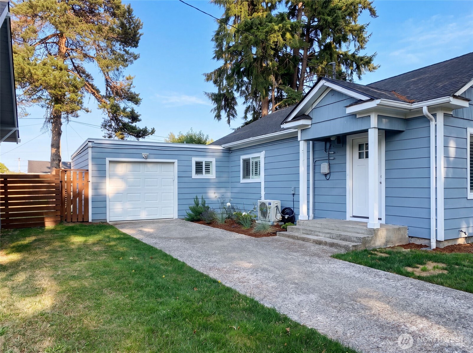 532 7th St Montesano WA 98563