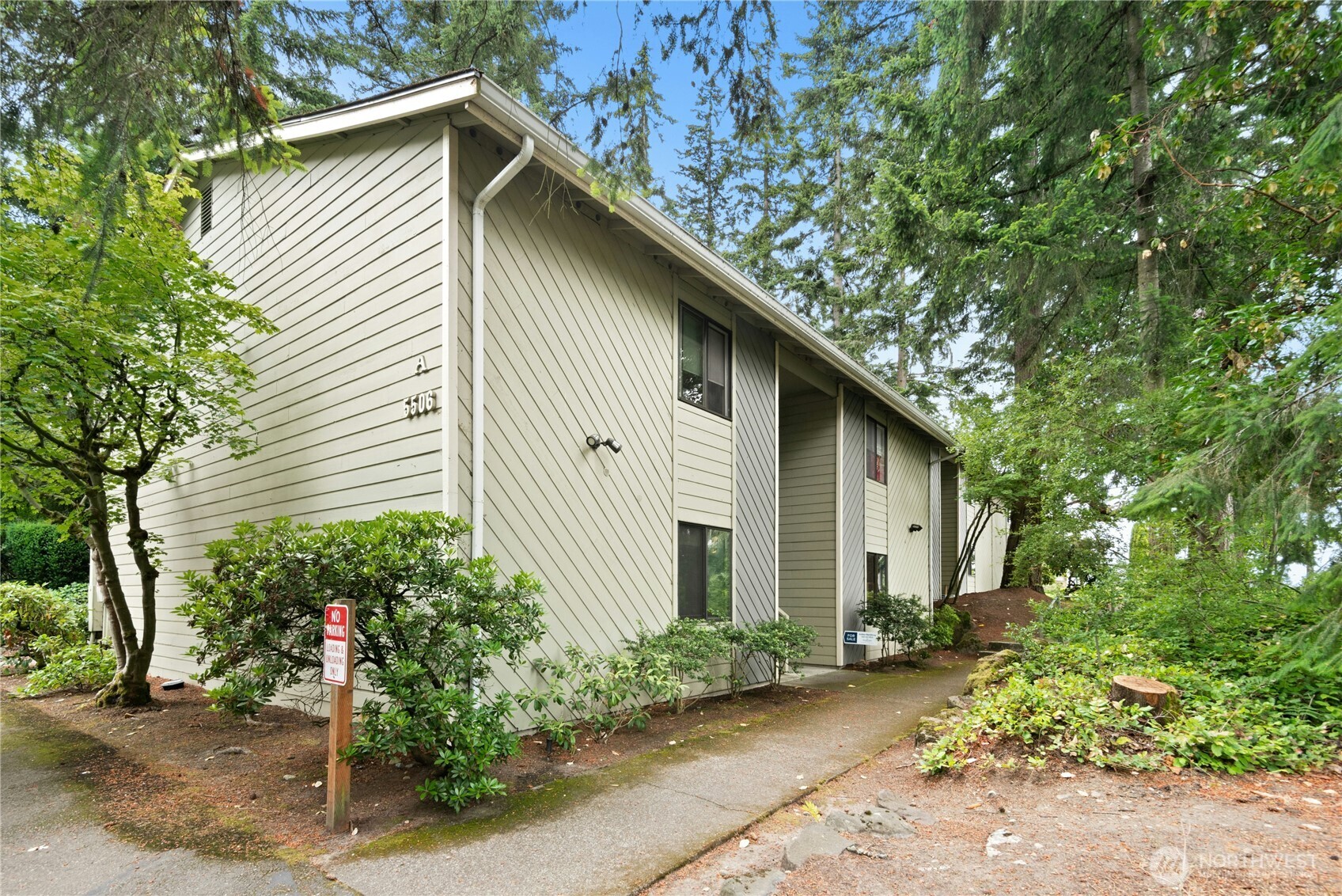 5506 SW 220th St SW Unit A203 Unit A203 Mountlake Terrace WA 98043