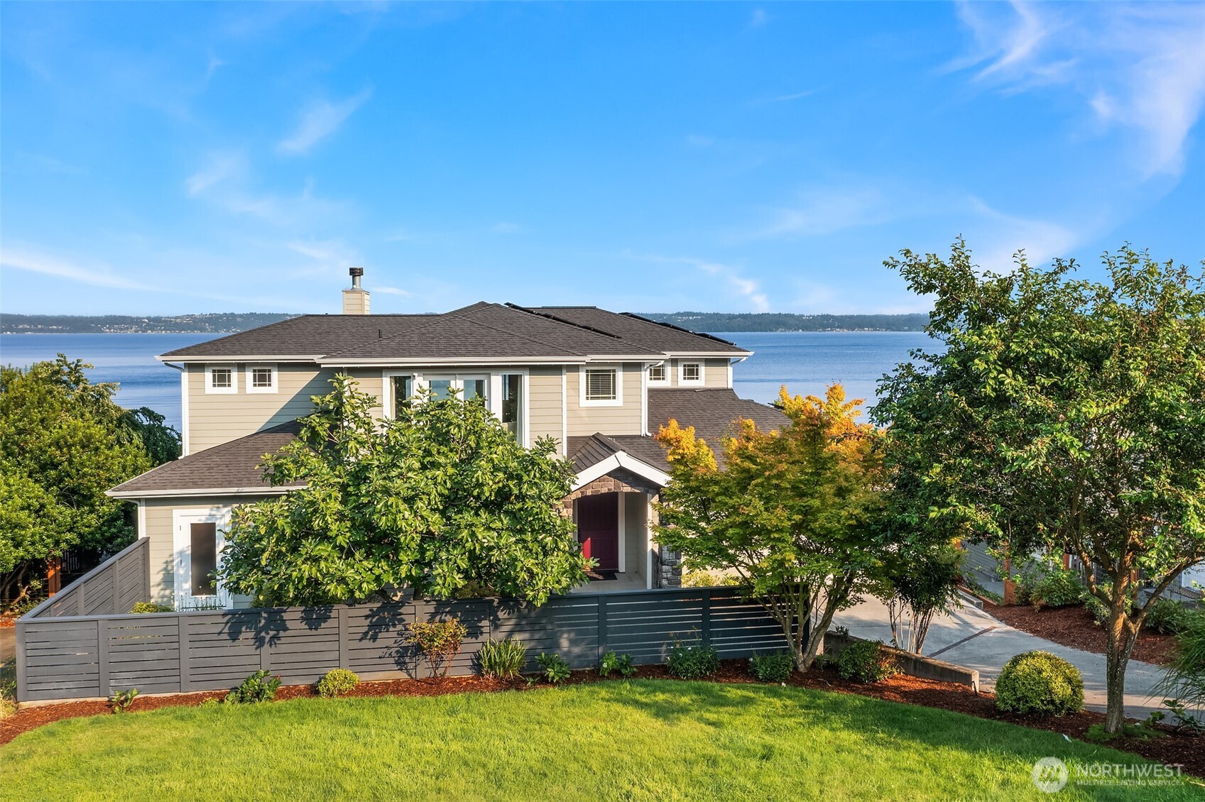 25764 Gold Beach Dr SW Vashon WA 98070