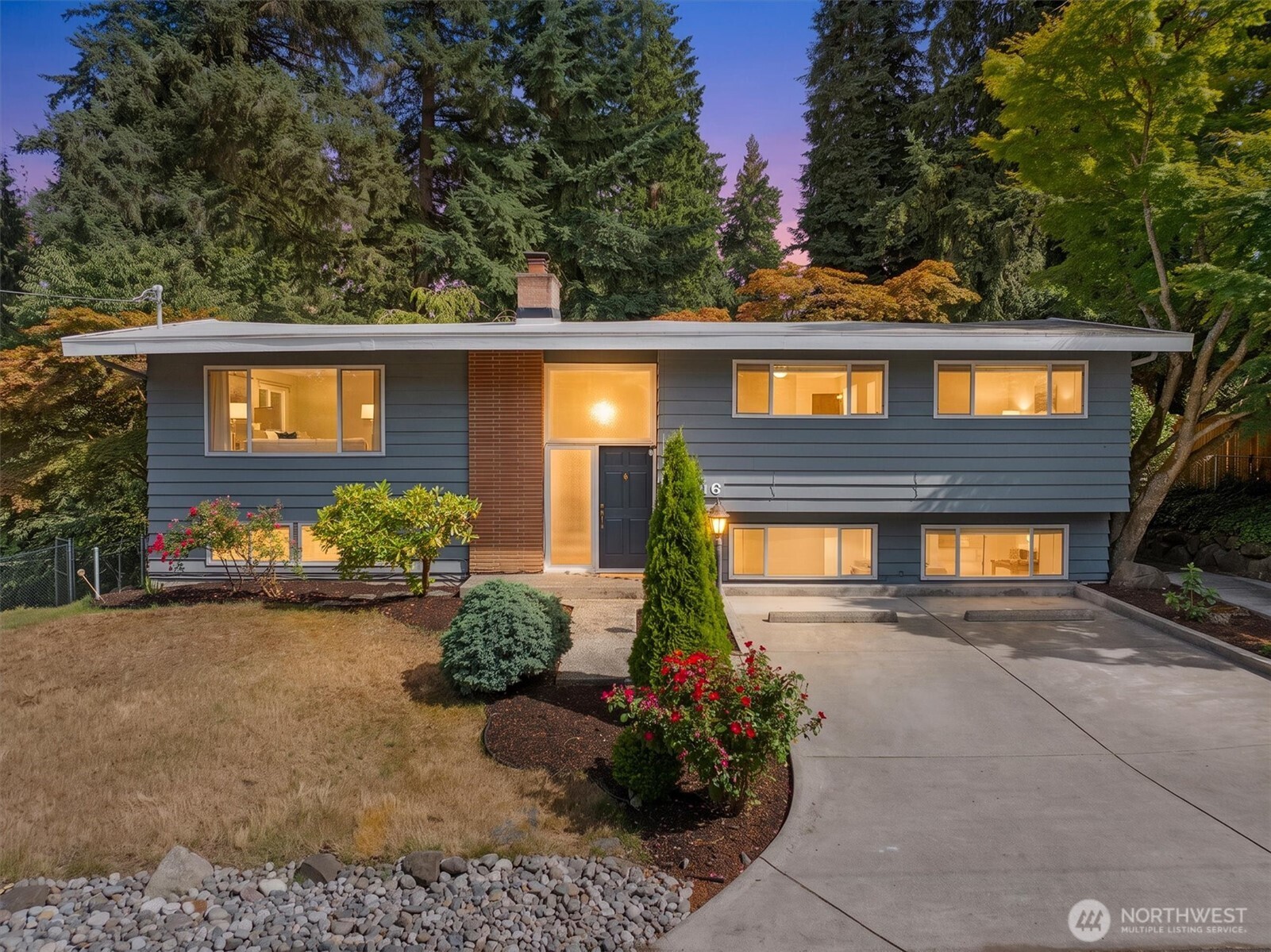 18416 16th Ave NE Shoreline WA 98155