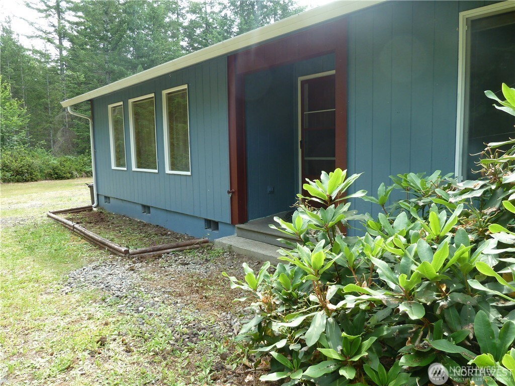 40 E Tower Ln Union WA 98592