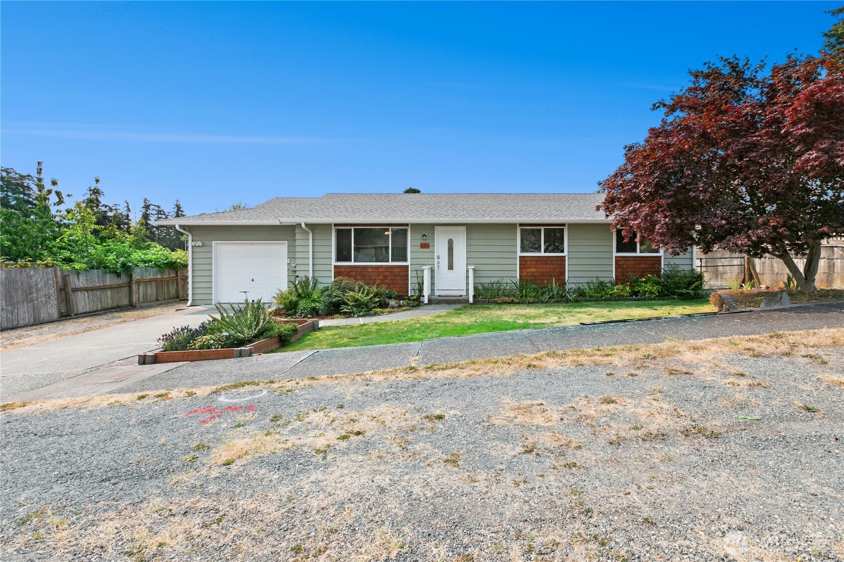 131 NW Clipper Dr Oak Harbor WA 98277