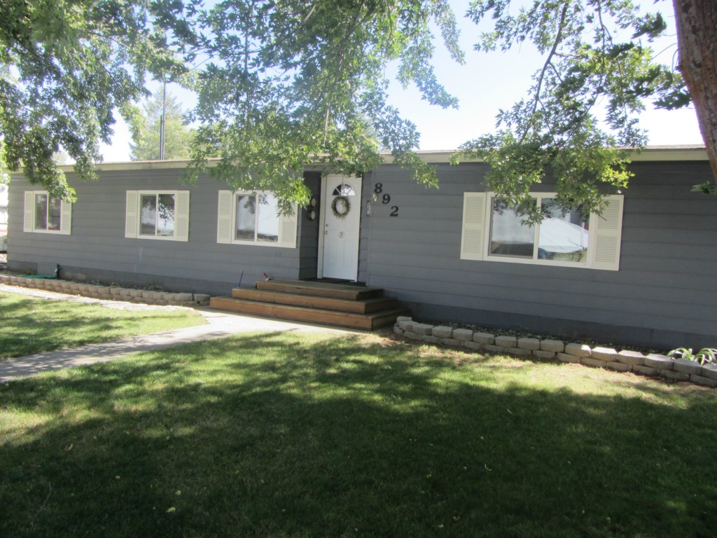 892 Division St Unit  Hartline WA 99135