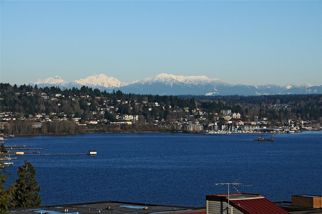 15514 Bothell Way NE Unit 302 Unit 302 Lake Forest Park WA 98155