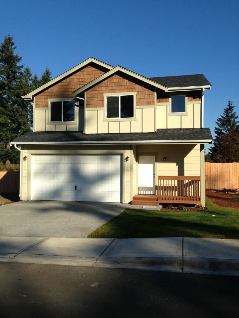 2223 SE Upchurch Way Unit  Port Orchard WA 98366