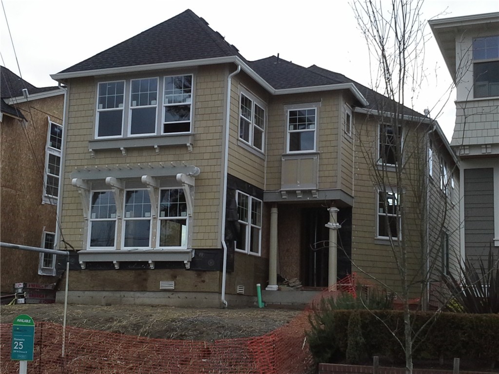 3911 W Dravus St Unit  Seattle WA 98199