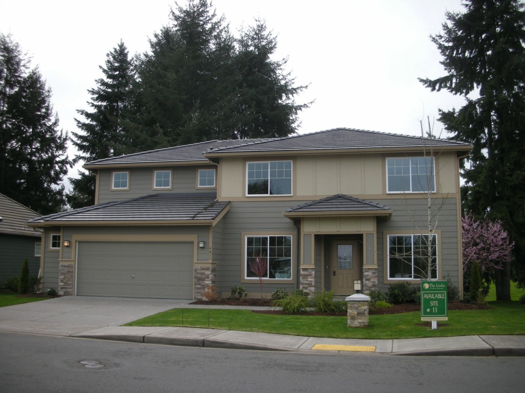 4611 Prestwick Ln SE Unit  Lacey WA 98513