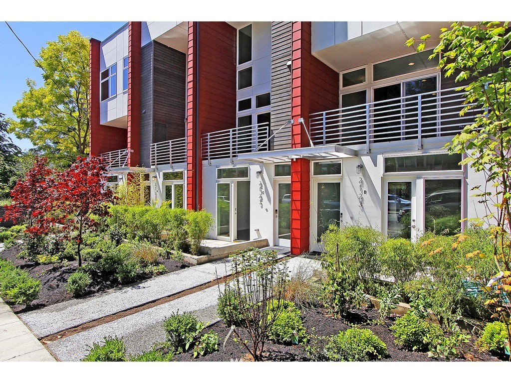 2123 10th Ave W Unit C Unit C Seattle WA 98119