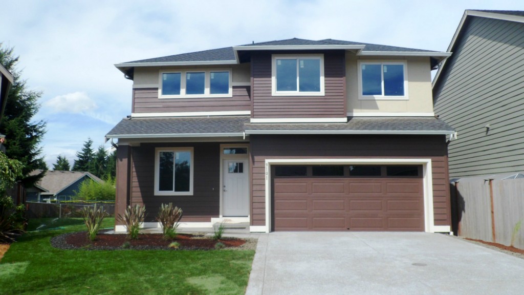 9101 174th St E Unit  Puyallup WA 98375