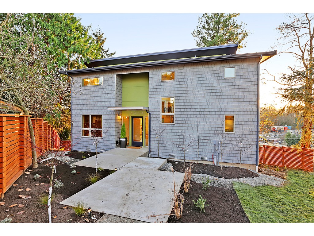 5033 43rd Ave S Unit  Seattle WA 98118