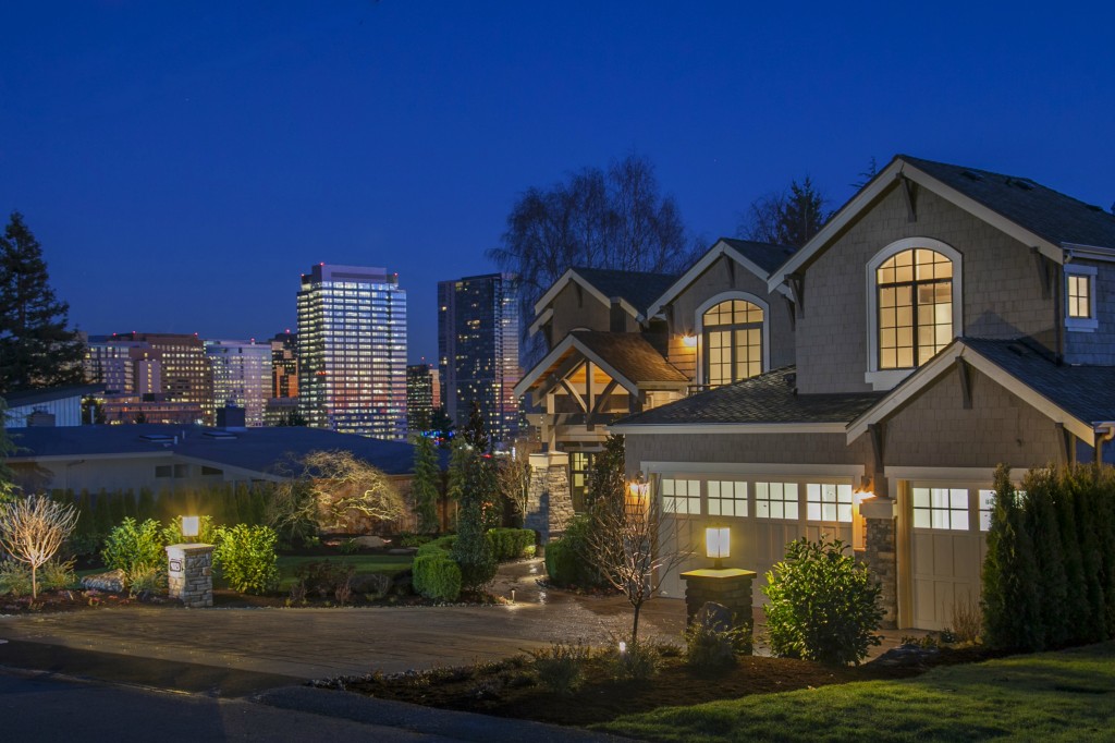 9723 NE 13th St Clyde Hill WA 98004