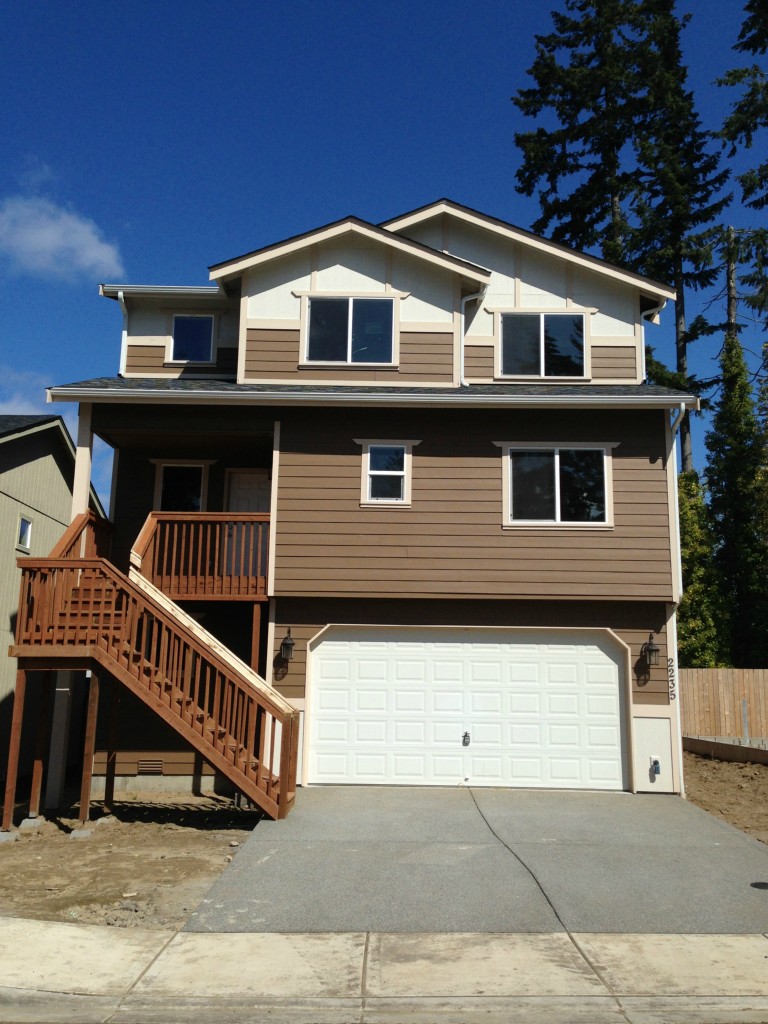 2235 SE Upchurch Way Unit  Port Orchard WA 98366